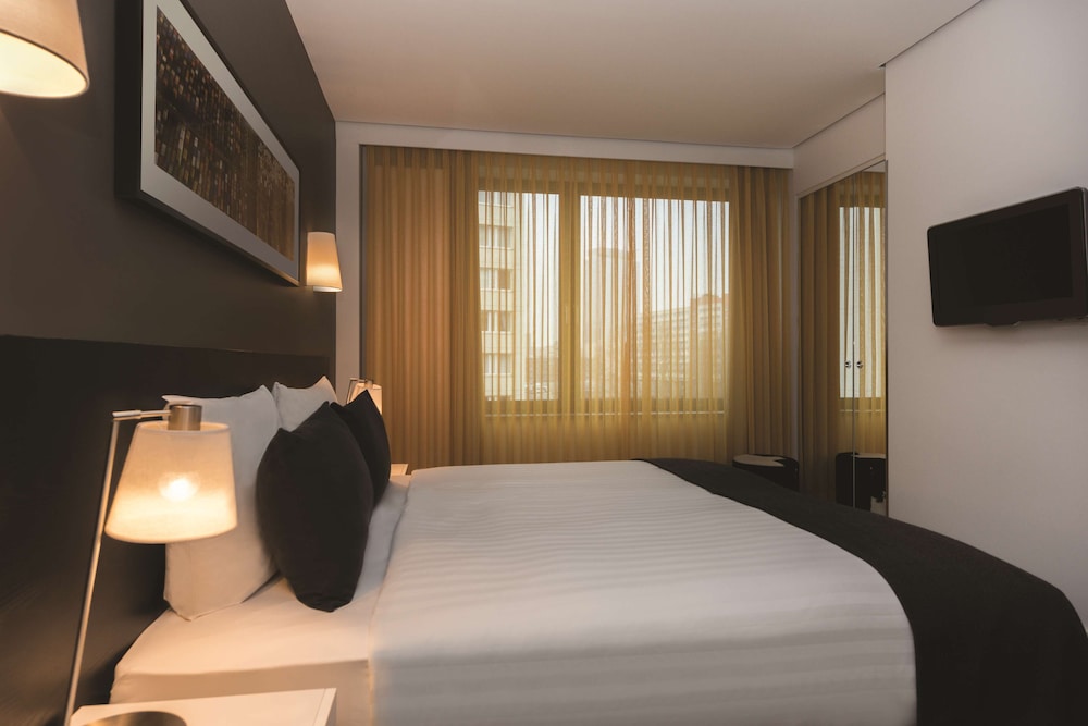 Adina Apartment Hotel Berlin Hackescher Markt — Hotel rooms in Berlin, Berlin