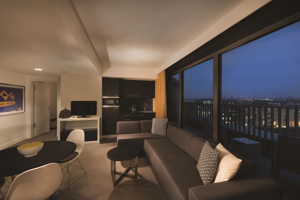 Adina Apartment Hotel Berlin Hackescher Markt — Hotel rooms in Berlin, Berlin