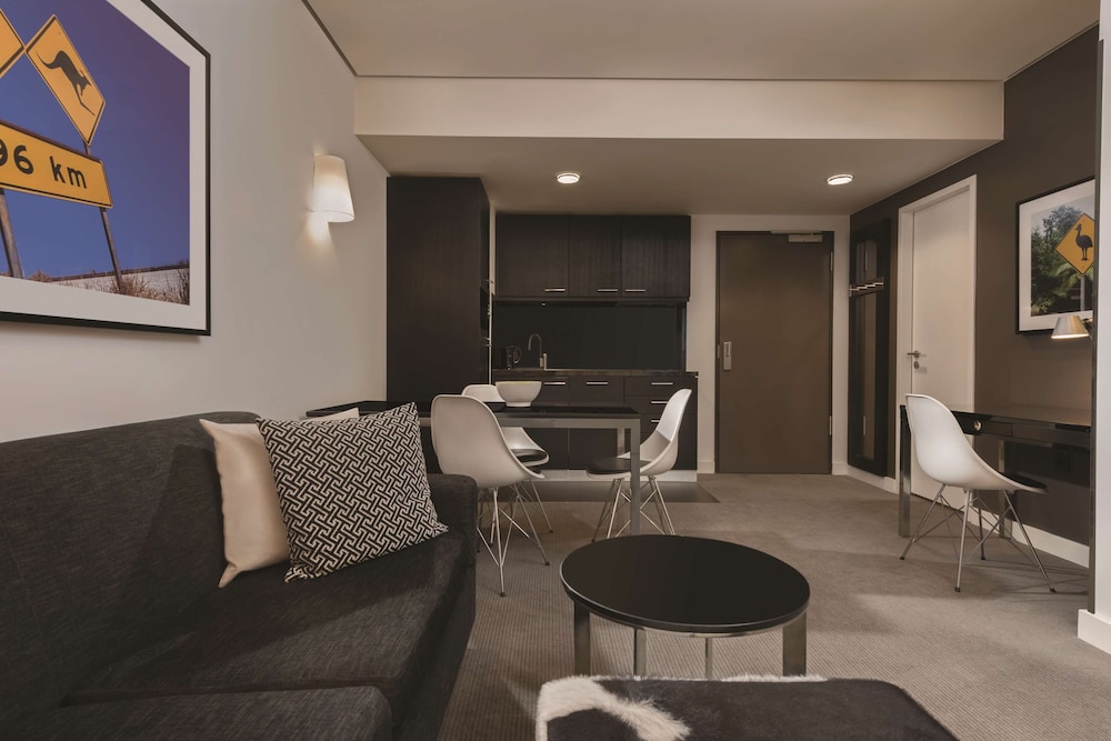 Adina Apartment Hotel Berlin Hackescher Markt — Hotel rooms in Berlin, Berlin