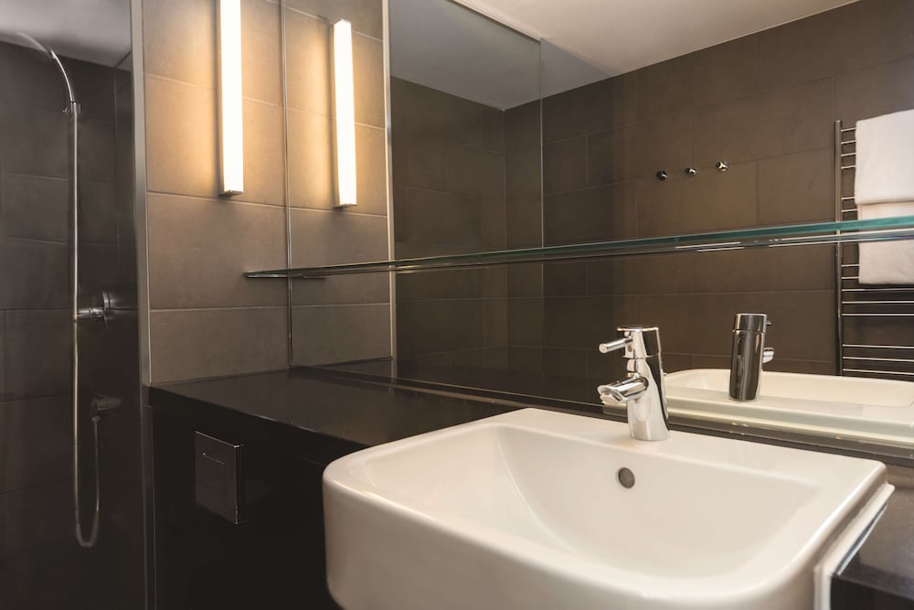 Adina Apartment Hotel Berlin Hackescher Markt — Hotel rooms in Berlin, Berlin