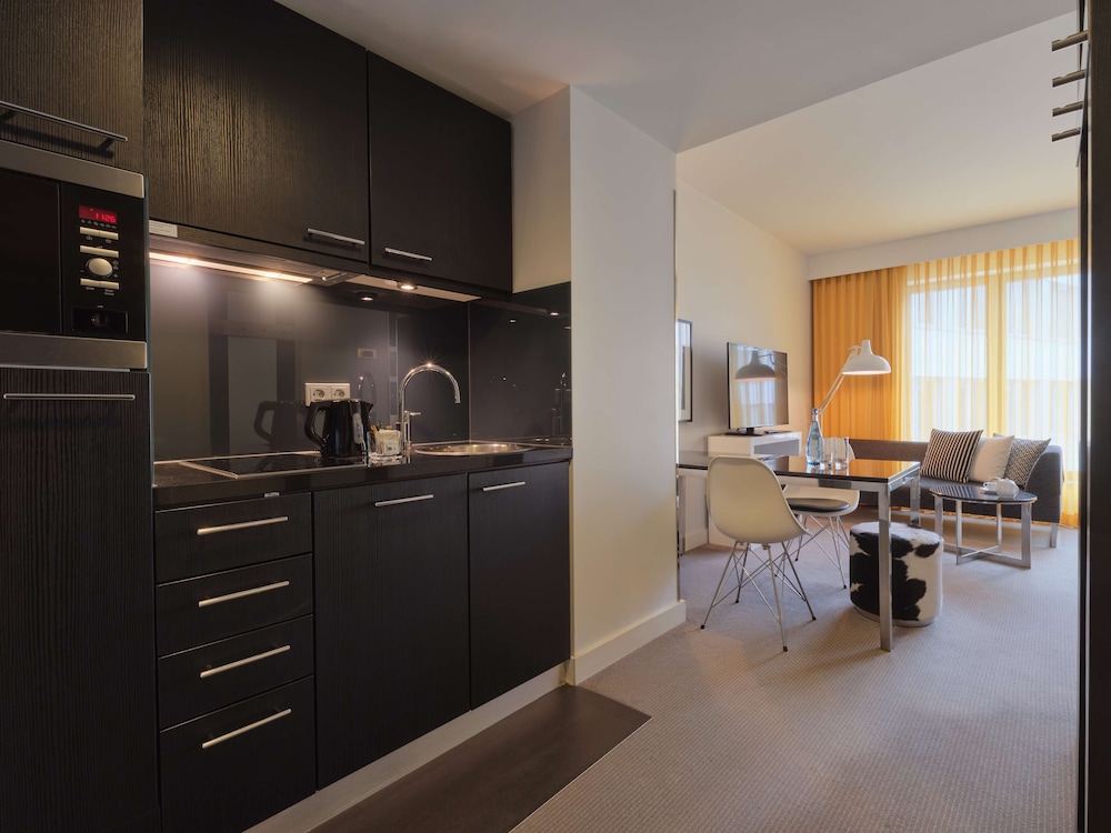 Adina Apartment Hotel Berlin Hackescher Markt — Hotel rooms in Berlin, Berlin
