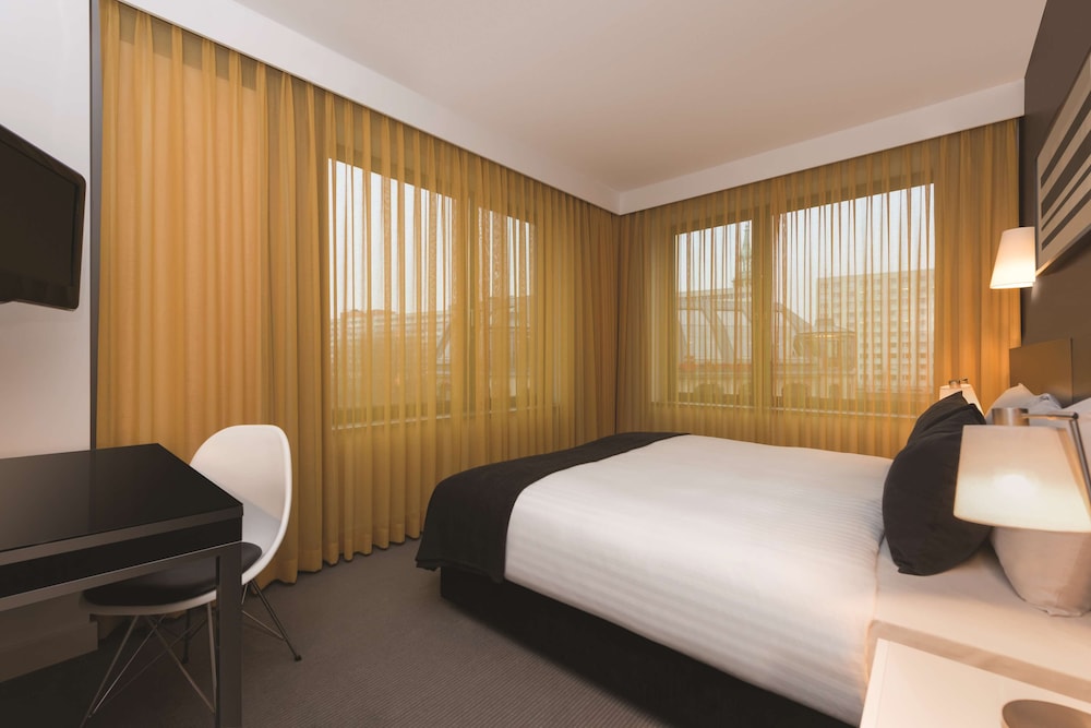 Adina Apartment Hotel Berlin Hackescher Markt — Hotel rooms in Berlin, Berlin