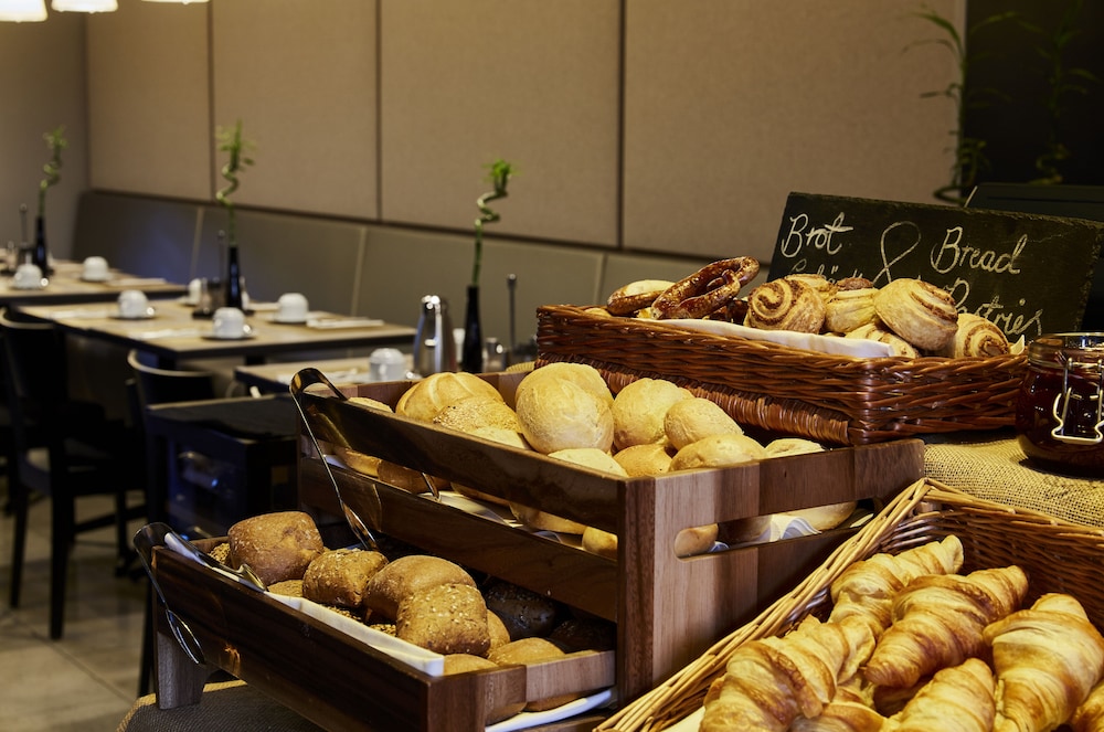Hotel Indigo Berlin – Ku’damm by IHG — Restaurant & bars in Berlin, Berlin
