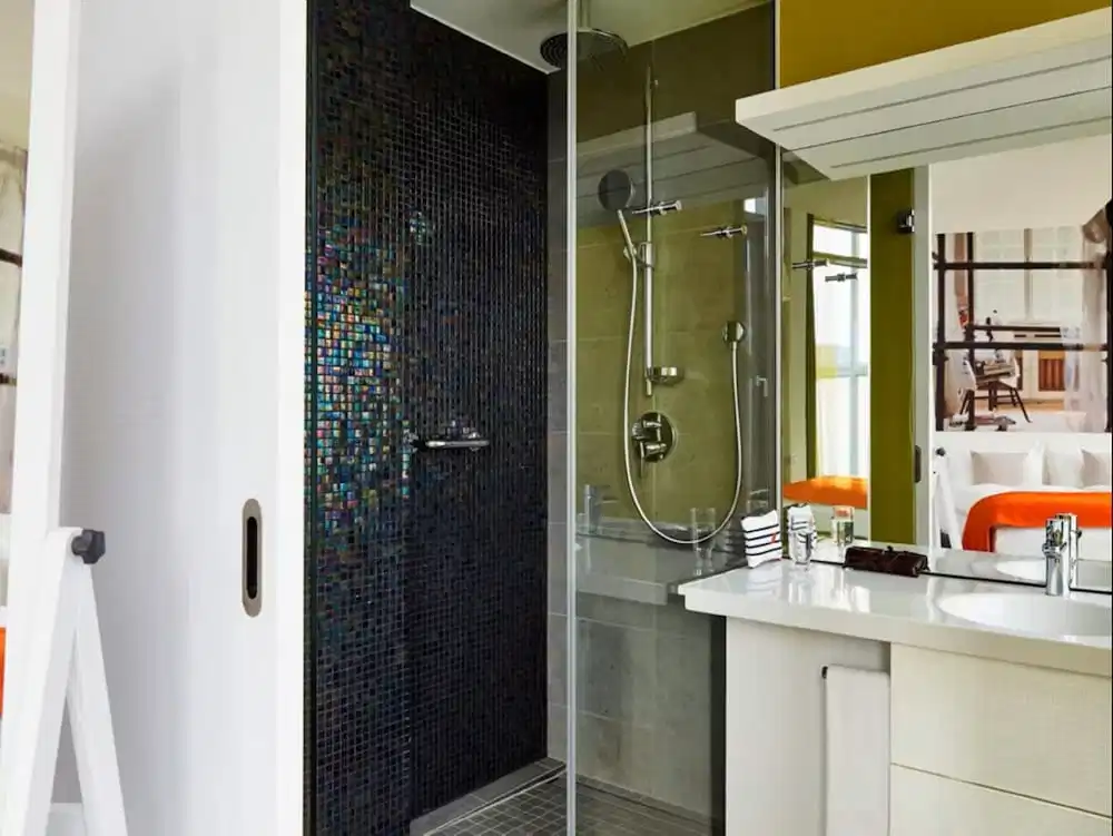 Hotel Indigo Berlin – Ku’damm by IHG — Hotel rooms in Berlin, Berlin