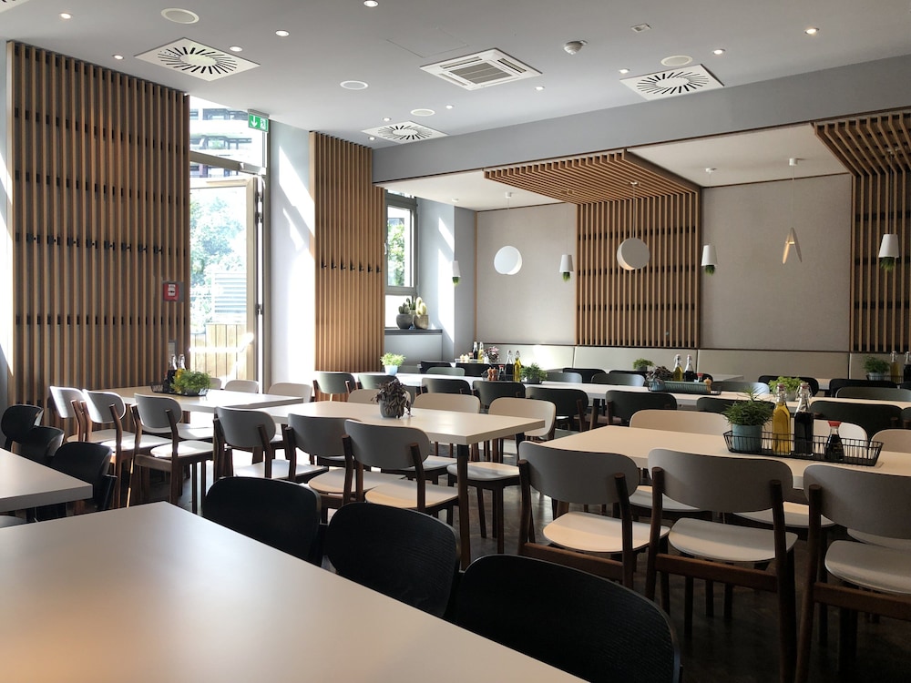 Hotel Indigo Berlin – Ku’damm by IHG — Restaurant & bars in Berlin, Berlin
