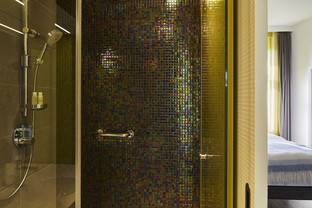 Hotel Indigo Berlin – Ku’damm by IHG — Hotel rooms in Berlin, Berlin