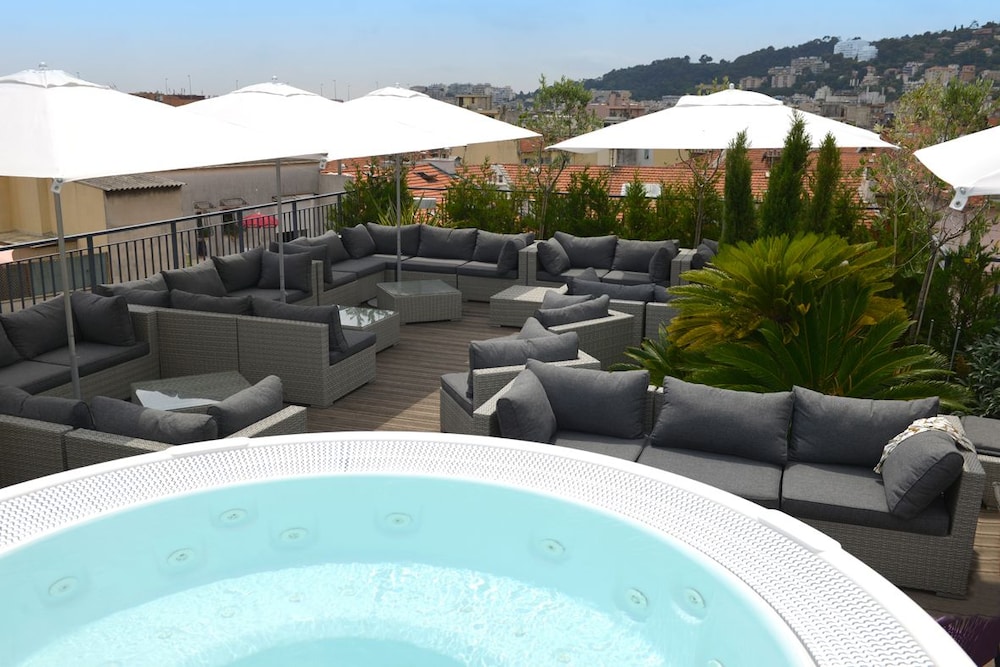 Hôtel & Appartements Monsigny — Spa in Nice, Provence-Alpes-Cote d'Azur