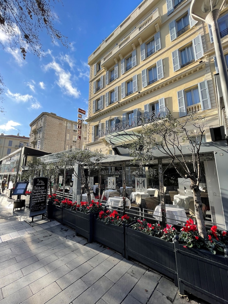 Hôtel & Appartements Monsigny — Hotel building in Nice, Provence-Alpes-Cote d'Azur