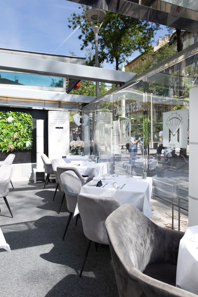 Hôtel & Appartements Monsigny — Restaurant & bars in Nice, Provence-Alpes-Cote d'Azur