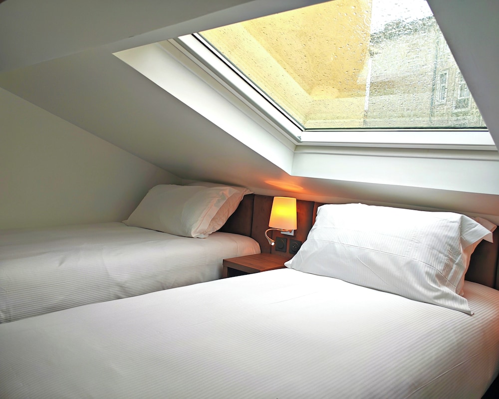 Hôtel & Appartements Monsigny — Hotel rooms in Nice, Provence-Alpes-Cote d'Azur