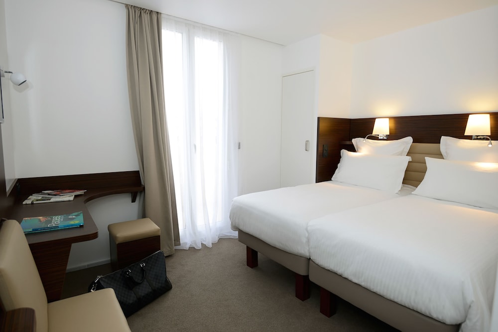 Hôtel & Appartements Monsigny — Hotel rooms in Nice, Provence-Alpes-Cote d'Azur