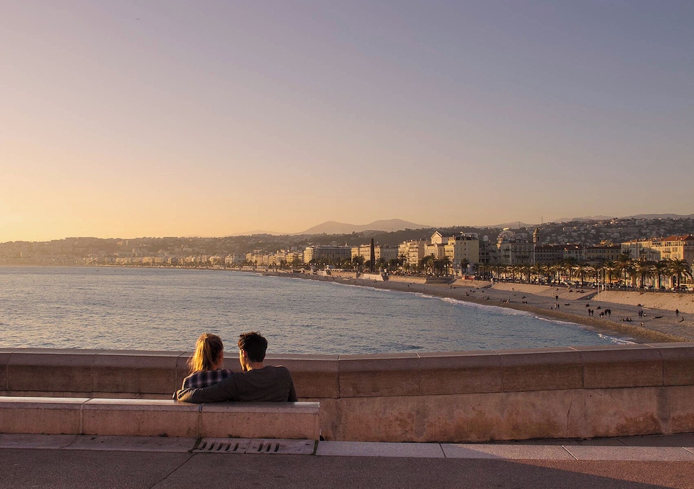 Hôtel & Appartements Monsigny — Beach in Nice, Provence-Alpes-Cote d'Azur