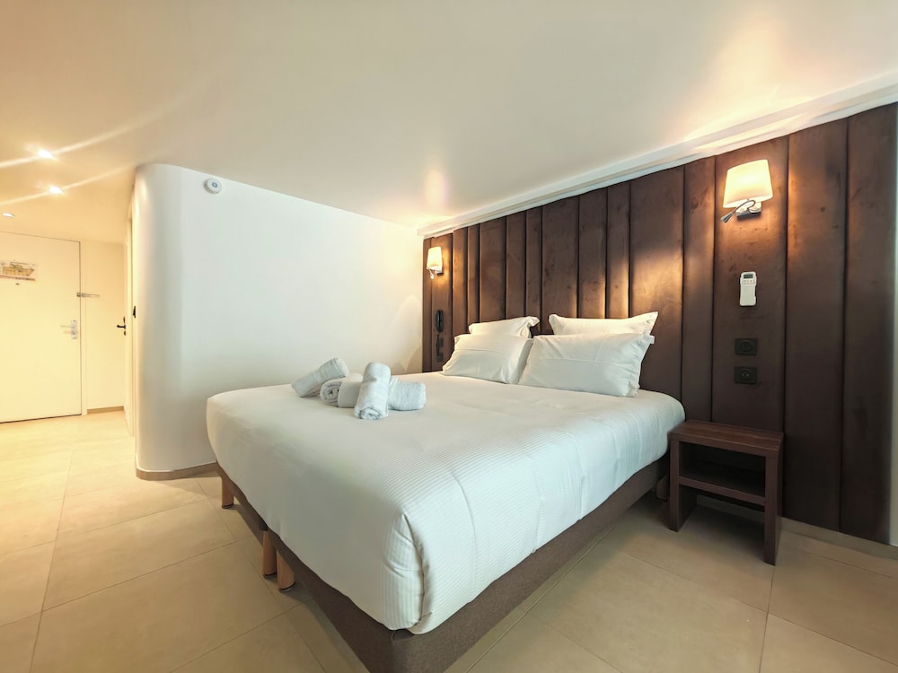 Hôtel & Appartements Monsigny — Hotel rooms in Nice, Provence-Alpes-Cote d'Azur