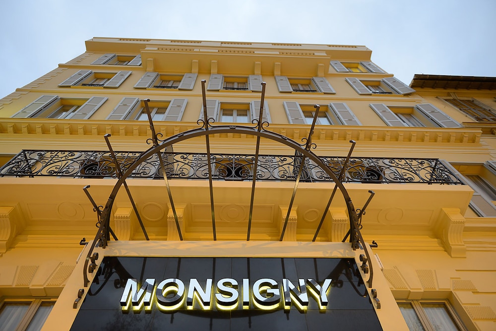 Hôtel & Appartements Monsigny — Hotel building in Nice, Provence-Alpes-Cote d'Azur