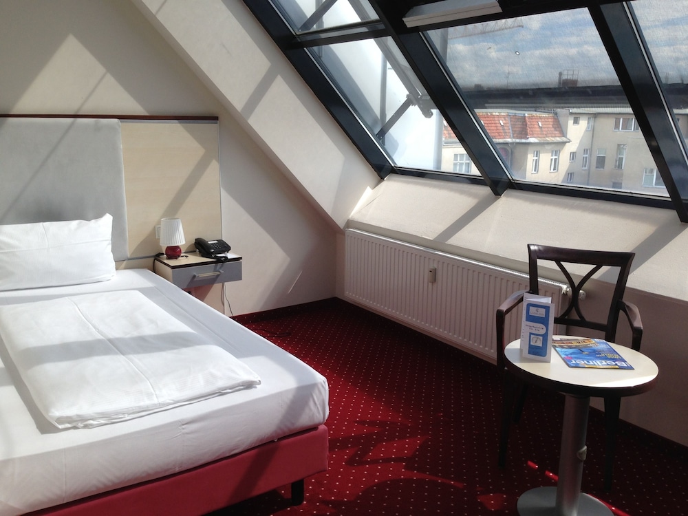 Come Inn Berlin Kurfürstendamm — Hotel rooms in Berlin, Berlin