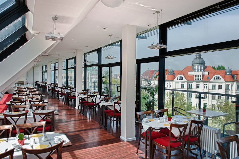 Come Inn Berlin Kurfürstendamm — Restaurant & bars in Berlin, Berlin