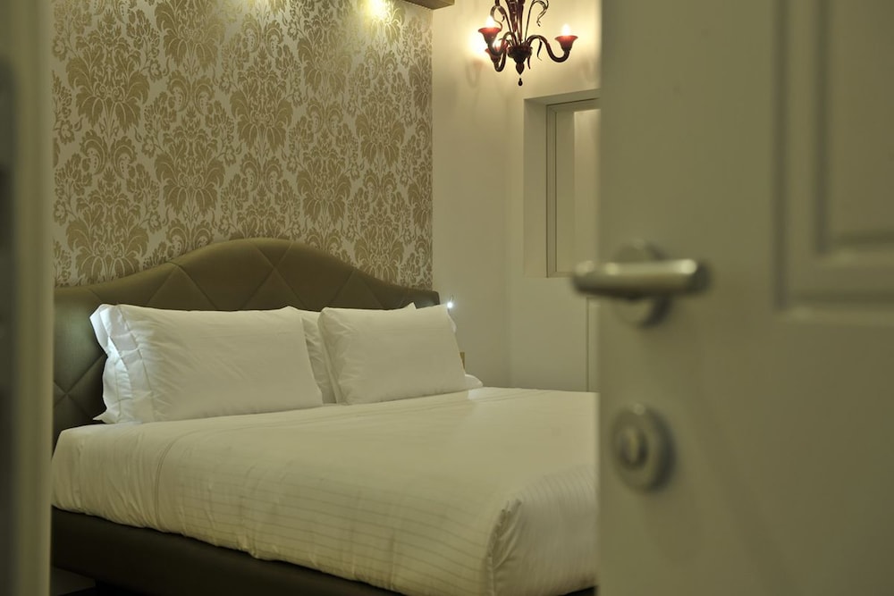 Al Theatro Palace — Hotel rooms in Venice, Veneto