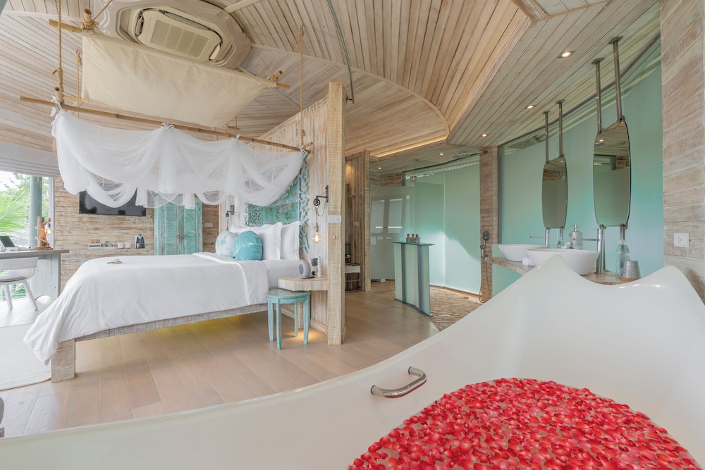 TreeHouse Villas Koh Yao - Adults Only — Hotel rooms in Ko Yao Noi, Phang Nga