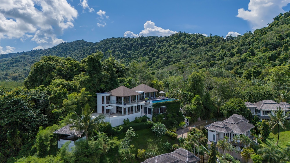 TreeHouse Villas Koh Yao - Adults Only — Hotel building in Ko Yao Noi, Phang Nga