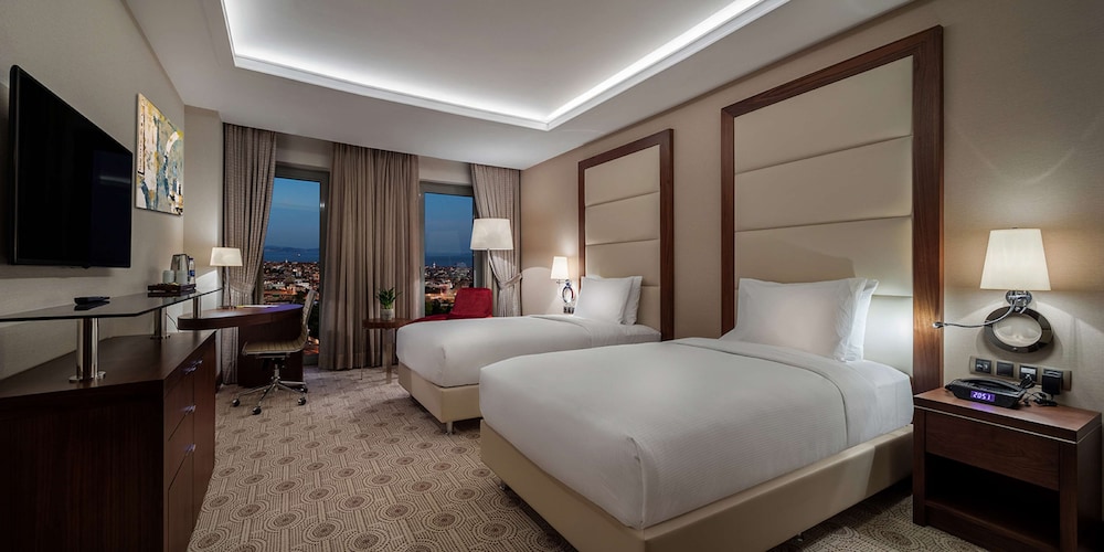 DoubleTree by Hilton Istanbul Topkapi — Hotel rooms in Istanbul, Istanbul
