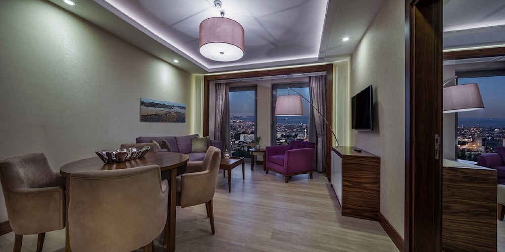 DoubleTree by Hilton Istanbul Topkapi — Hotel rooms in Istanbul, Istanbul