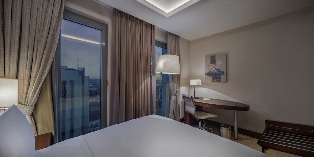 DoubleTree by Hilton Istanbul Topkapi — Hotel rooms in Istanbul, Istanbul
