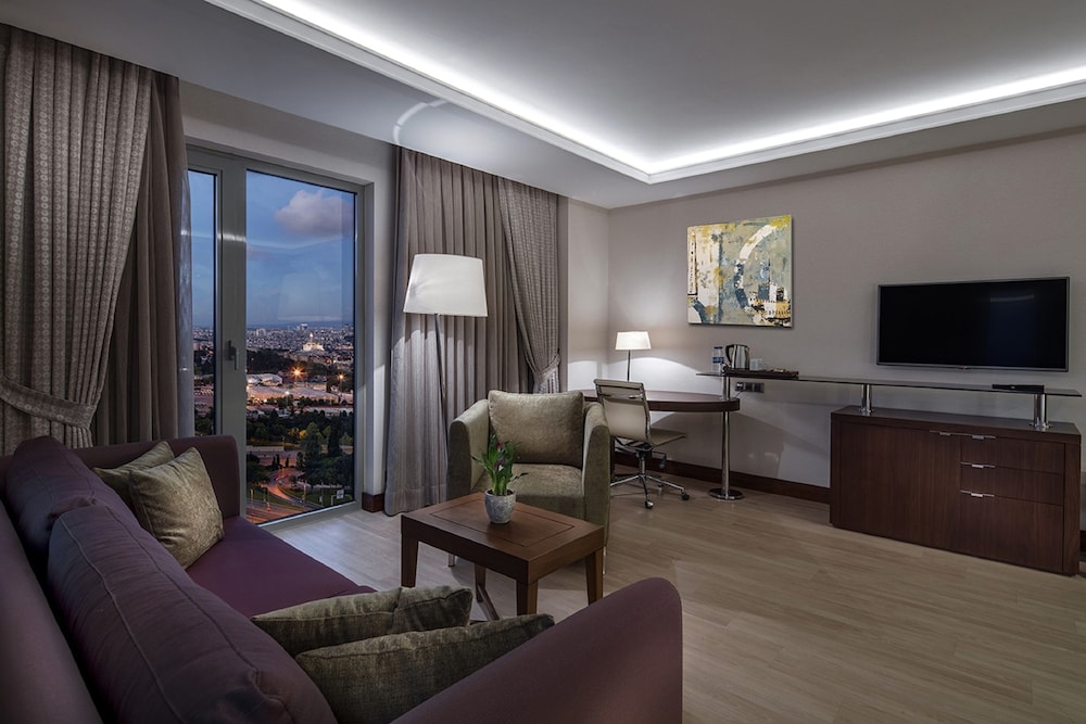 DoubleTree by Hilton Istanbul Topkapi — Hotel rooms in Istanbul, Istanbul