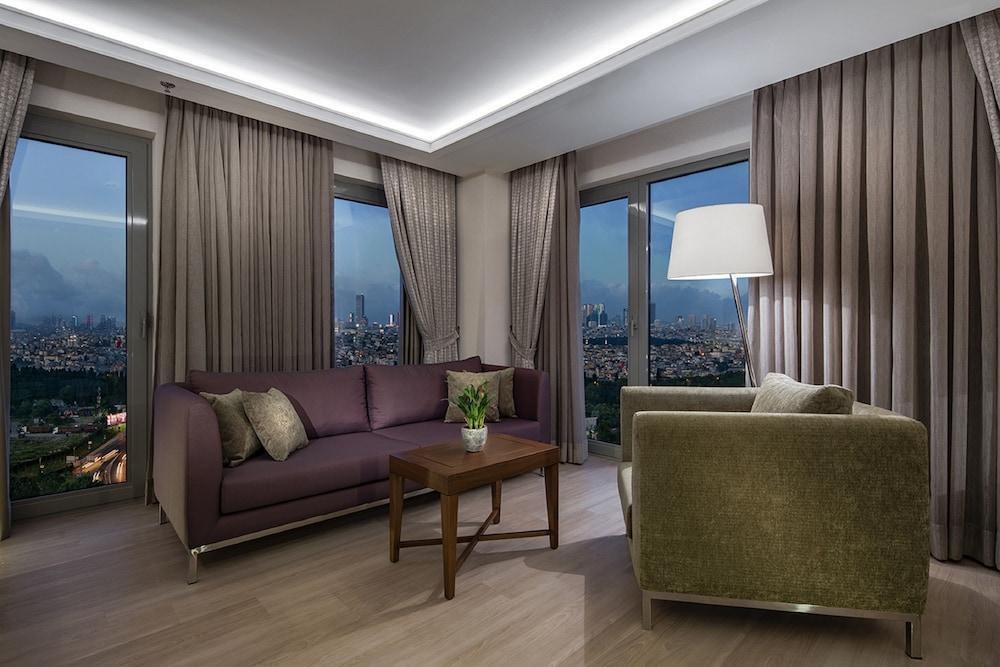 DoubleTree by Hilton Istanbul Topkapi — Hotel rooms in Istanbul, Istanbul