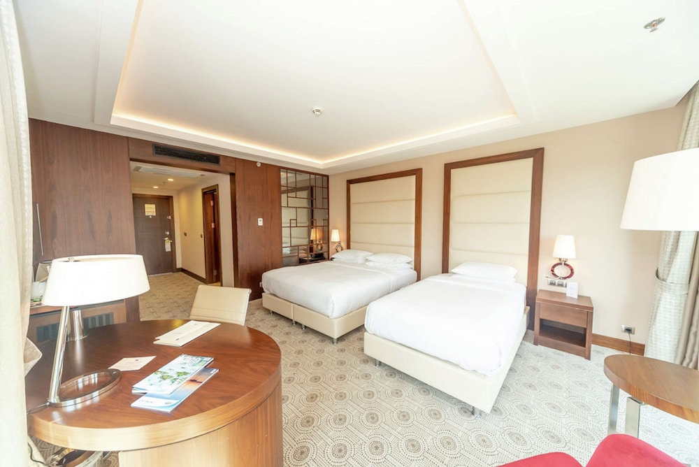 DoubleTree by Hilton Istanbul Topkapi — Hotel rooms in Istanbul, Istanbul