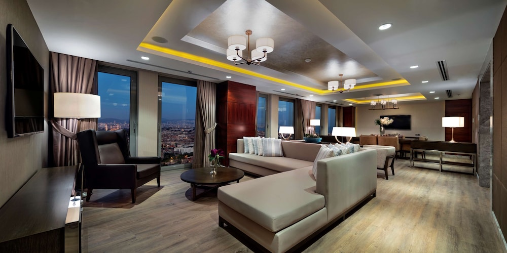 DoubleTree by Hilton Istanbul Topkapi — Hotel rooms in Istanbul, Istanbul