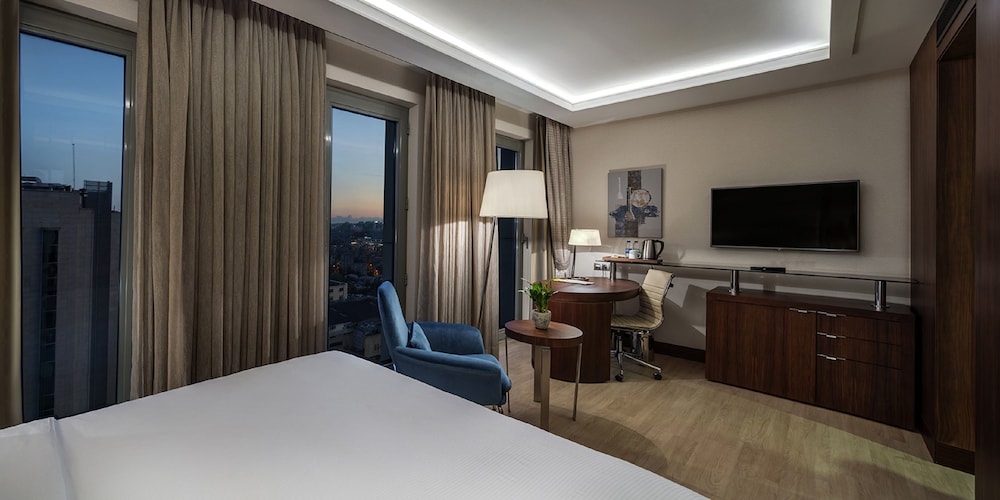 DoubleTree by Hilton Istanbul Topkapi — Hotel rooms in Istanbul, Istanbul