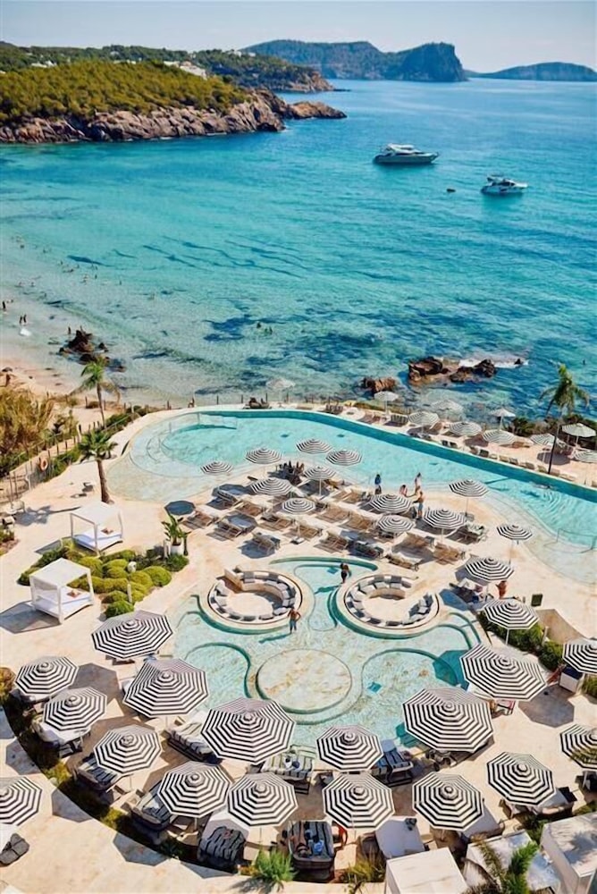 BLESS Ibiza Cala Nova - The Leading Hotels of the World — Main photo in Santa Eulalia, Balearic Islands