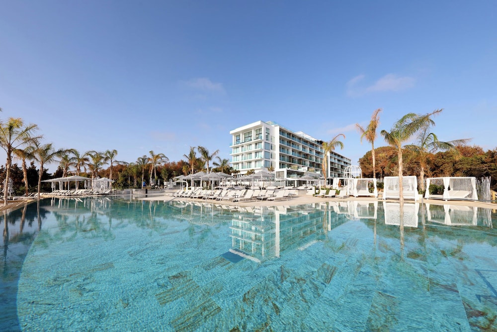 BLESS Ibiza Cala Nova - The Leading Hotels of the World - zdjęcie 4