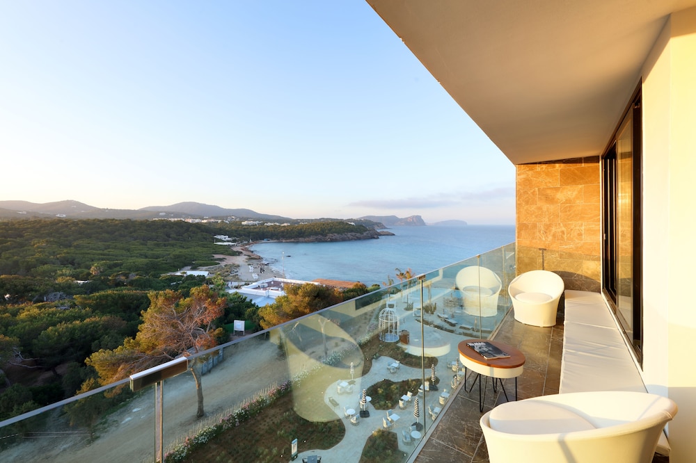 BLESS Ibiza Cala Nova - The Leading Hotels of the World — Beach in Santa Eulalia, Balearic Islands