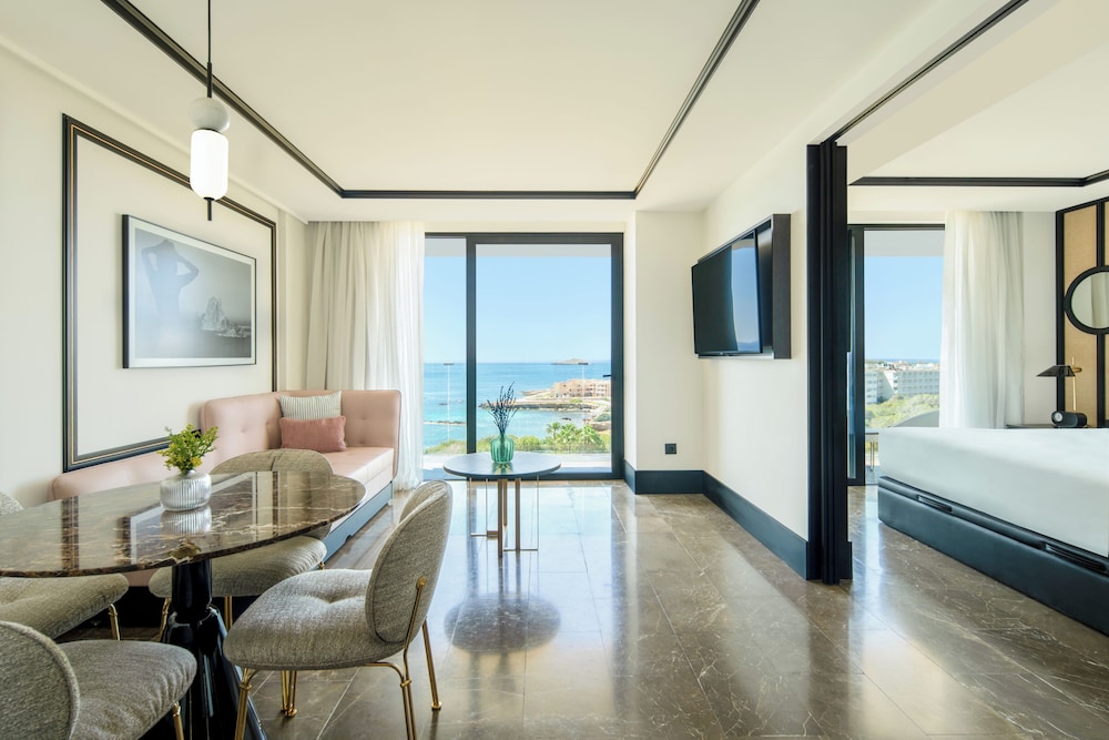 BLESS Ibiza Cala Nova - The Leading Hotels of the World — Hotel rooms in Santa Eulalia, Balearic Islands
