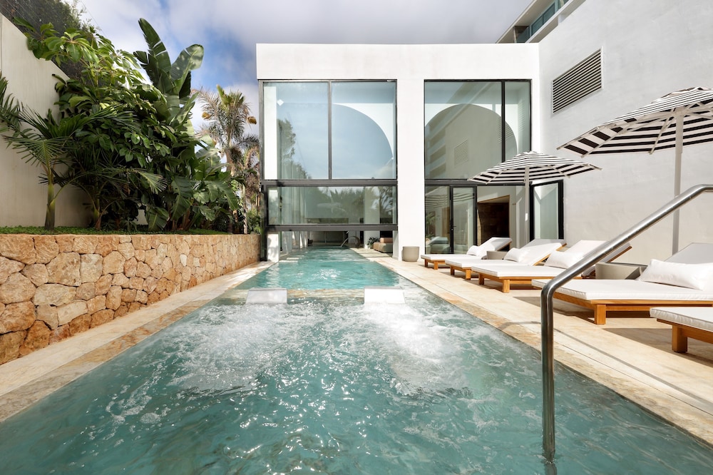 BLESS Ibiza Cala Nova - The Leading Hotels of the World — Swimming pool in Santa Eulalia, Balearic Islands