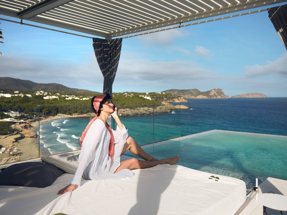 BLESS Ibiza Cala Nova - The Leading Hotels of the World — Swimming pool in Santa Eulalia, Balearic Islands