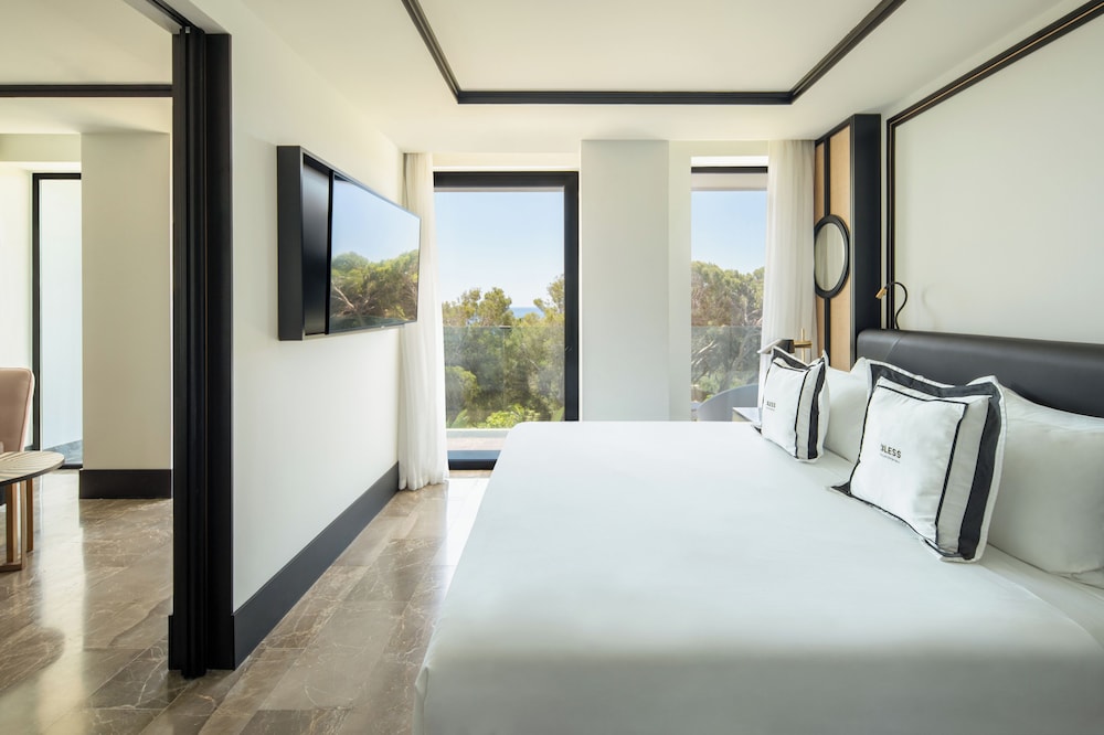 BLESS Ibiza Cala Nova - The Leading Hotels of the World — Hotel rooms in Santa Eulalia, Balearic Islands