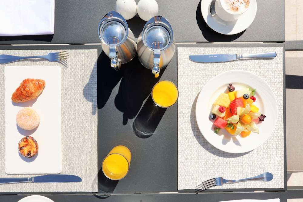 Iberostar Selection Lisboa — Restaurant & bars in Lisbon, Lisboa
