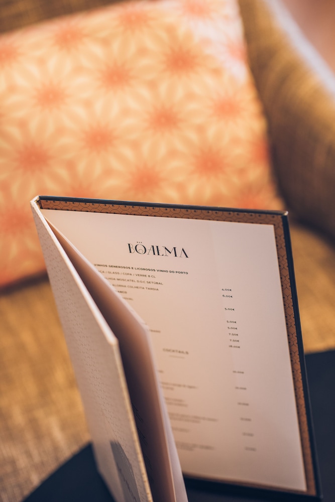 Iberostar Selection Lisboa — Restaurant & bars in Lisbon, Lisboa
