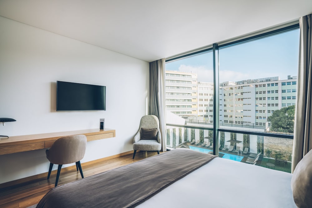 Iberostar Selection Lisboa — Hotel rooms in Lisbon, Lisboa