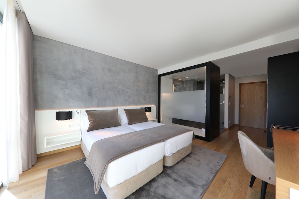 Iberostar Selection Lisboa — Hotel rooms in Lisbon, Lisboa