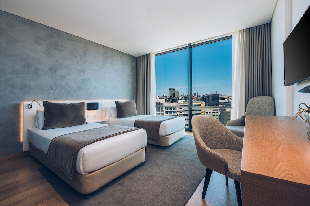 Iberostar Selection Lisboa — Hotel rooms in Lisbon, Lisboa