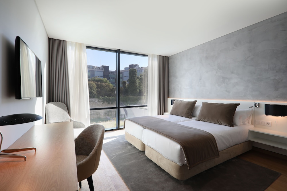 Iberostar Selection Lisboa — Hotel rooms in Lisbon, Lisboa