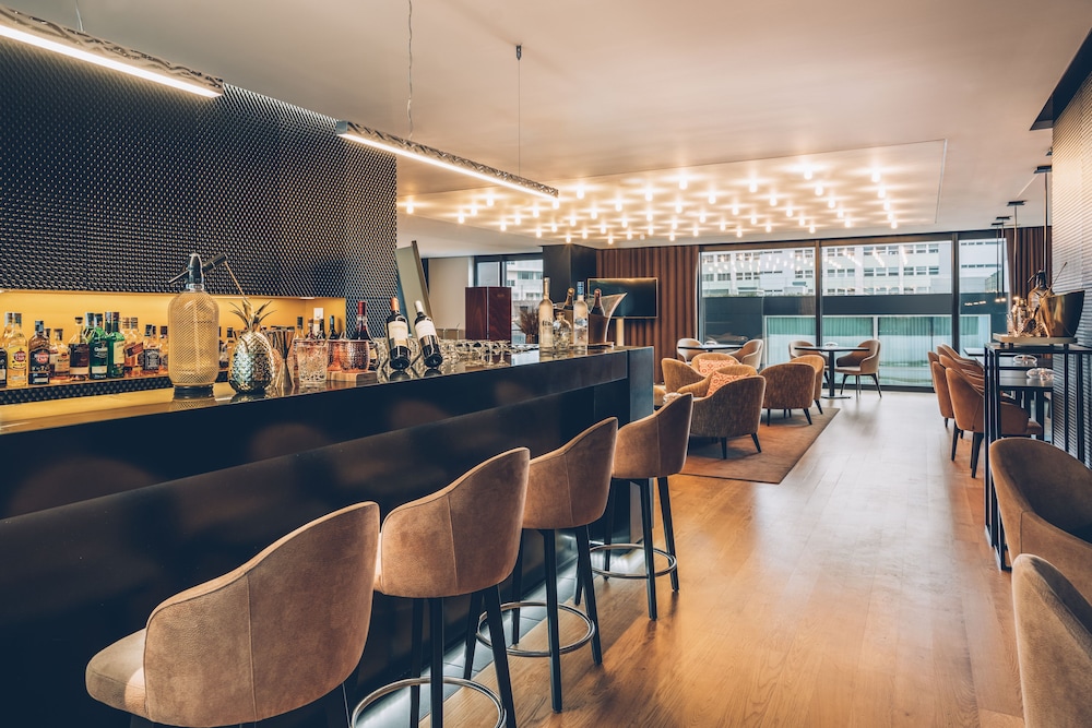Iberostar Selection Lisboa — Restaurant & bars in Lisbon, Lisboa
