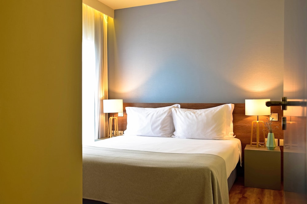 The Prime Energize Hotel & Spa — Hotel rooms in Monte Gordo, Faro