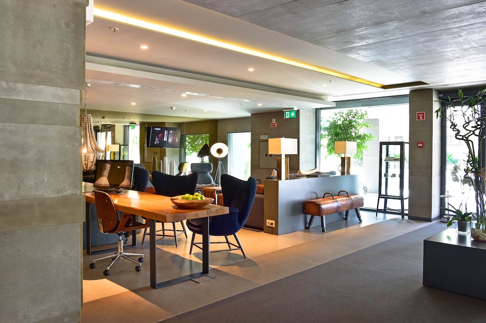 The Prime Energize Hotel & Spa — Hotel building in Monte Gordo, Faro