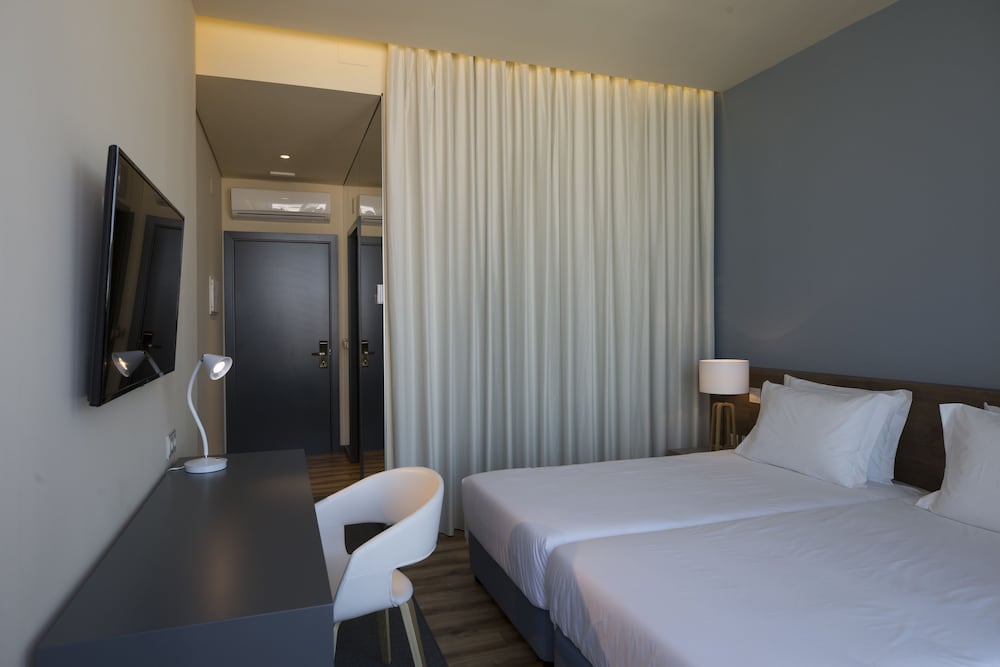 The Prime Energize Hotel & Spa — Hotel rooms in Monte Gordo, Faro