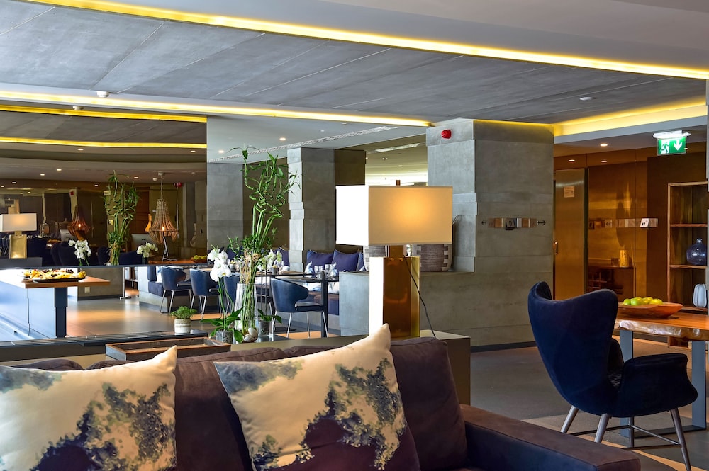 The Prime Energize Hotel & Spa — Restaurant & bars in Monte Gordo, Faro