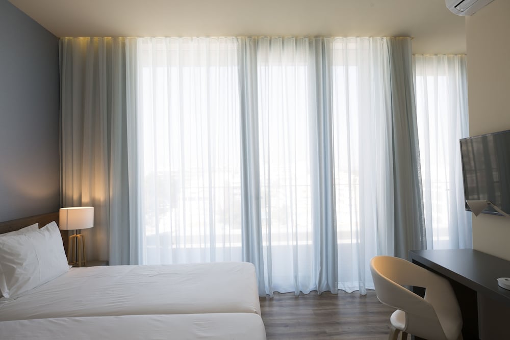The Prime Energize Hotel & Spa — Hotel rooms in Monte Gordo, Faro